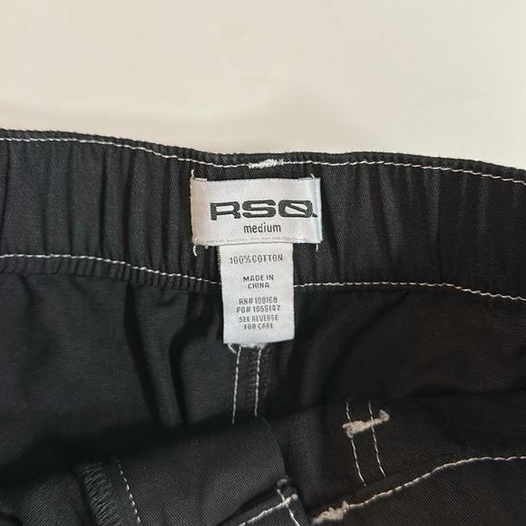 Tilly’s RSQ black cargo pants size medium - Picture 2 of 5